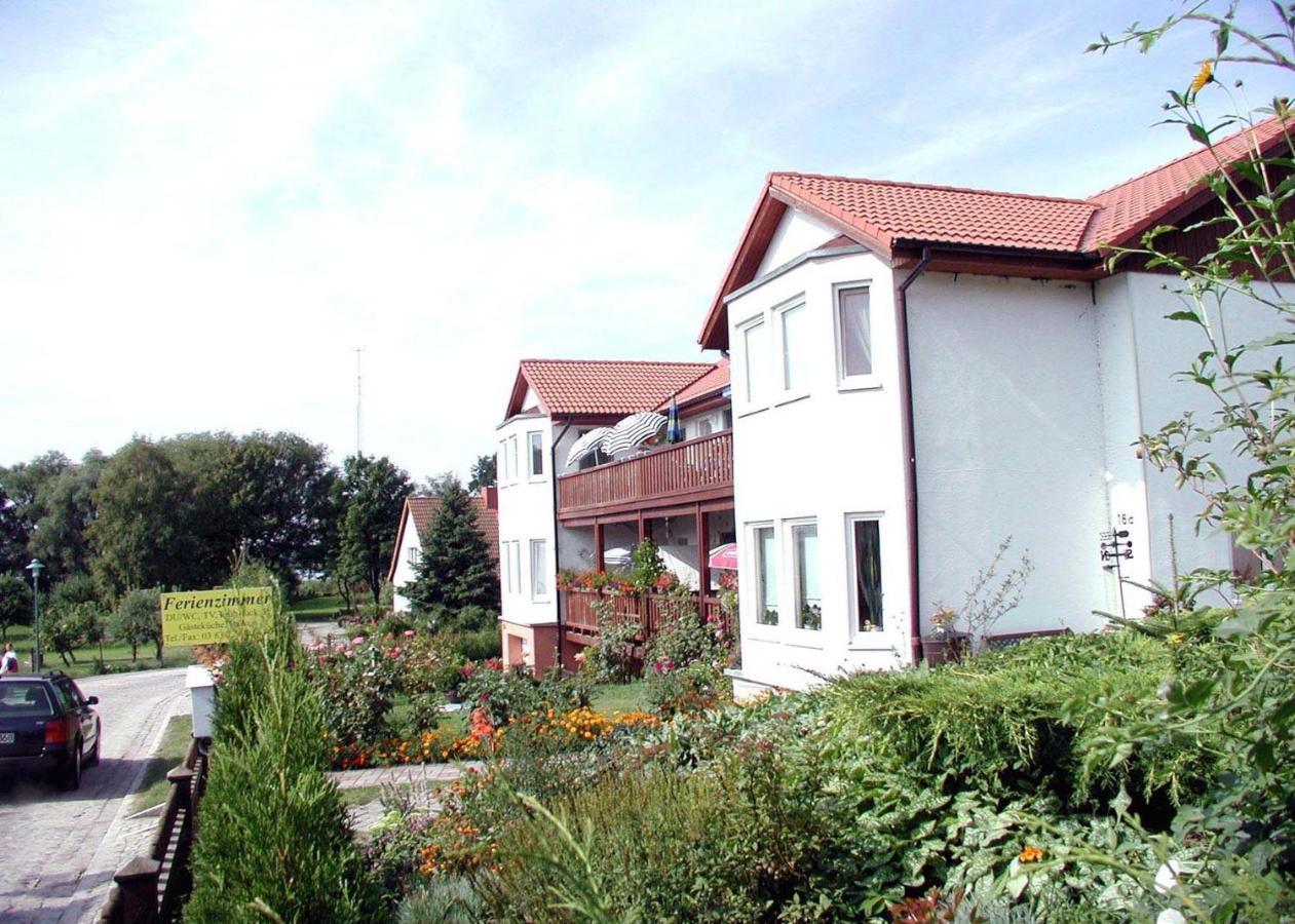 Haus Am Haff Hotel Karnin  Bagian luar foto