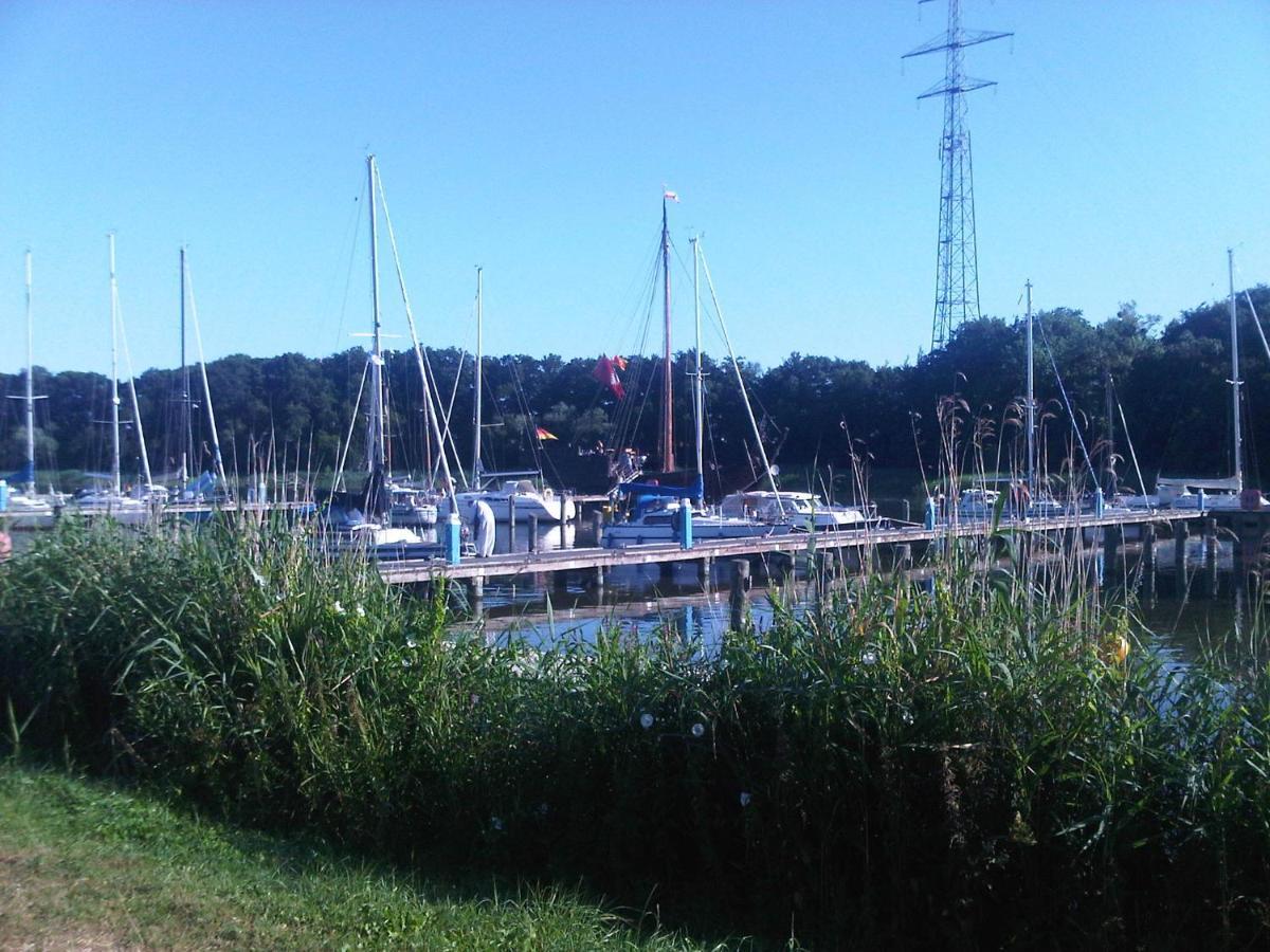 Haus Am Haff Hotel Karnin  Bagian luar foto